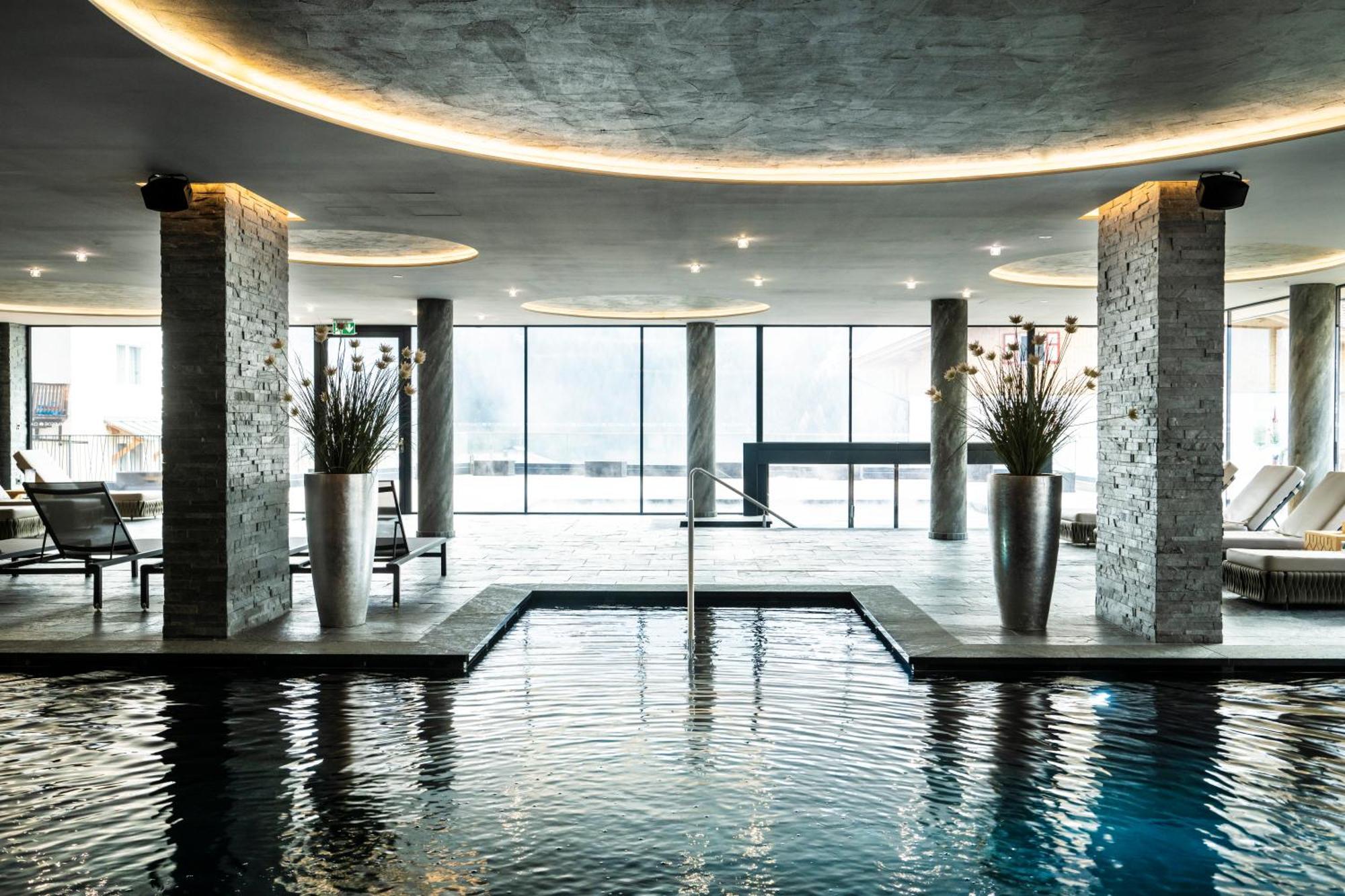 Ciampedie Luxury Alpine Spa Hotel Vigo di Fassa Exterior photo
