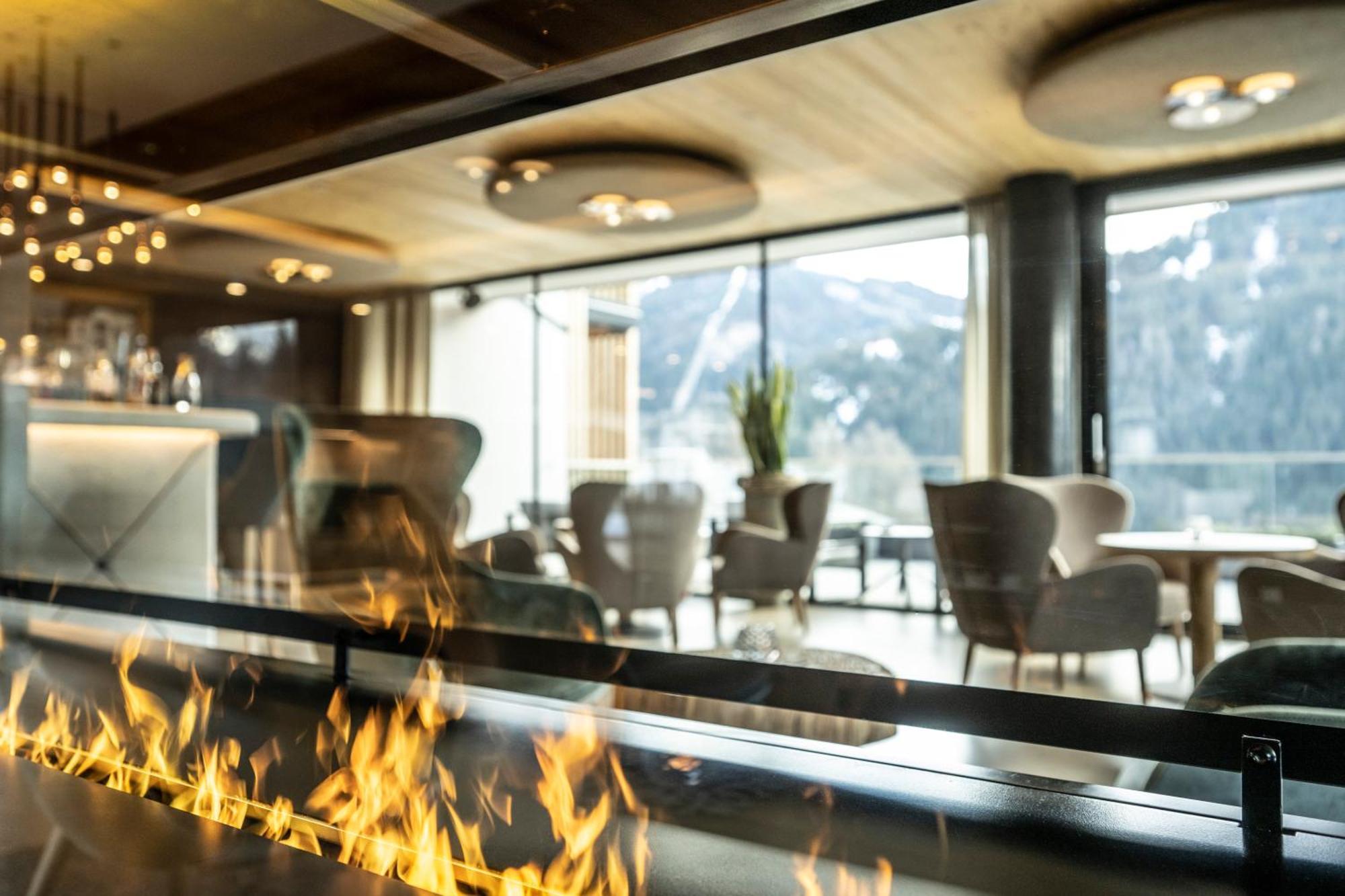 Ciampedie Luxury Alpine Spa Hotel Vigo di Fassa Exterior photo